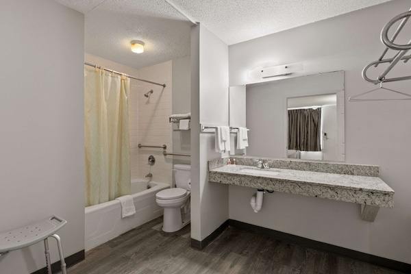 Room, 1 King Bed, Accessible, Non Smoking | In-room safe, free WiFi, bed sheets