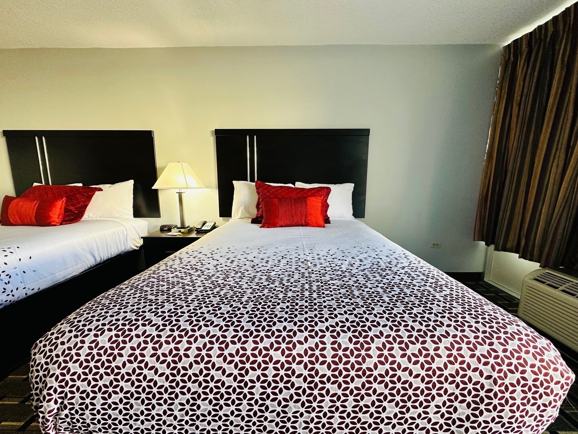 In-room safe, free WiFi, bed sheets