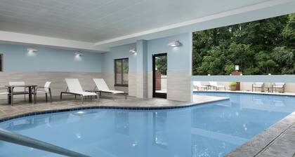 Holiday Inn Express & Suites Knoxville-Clinton by IHG