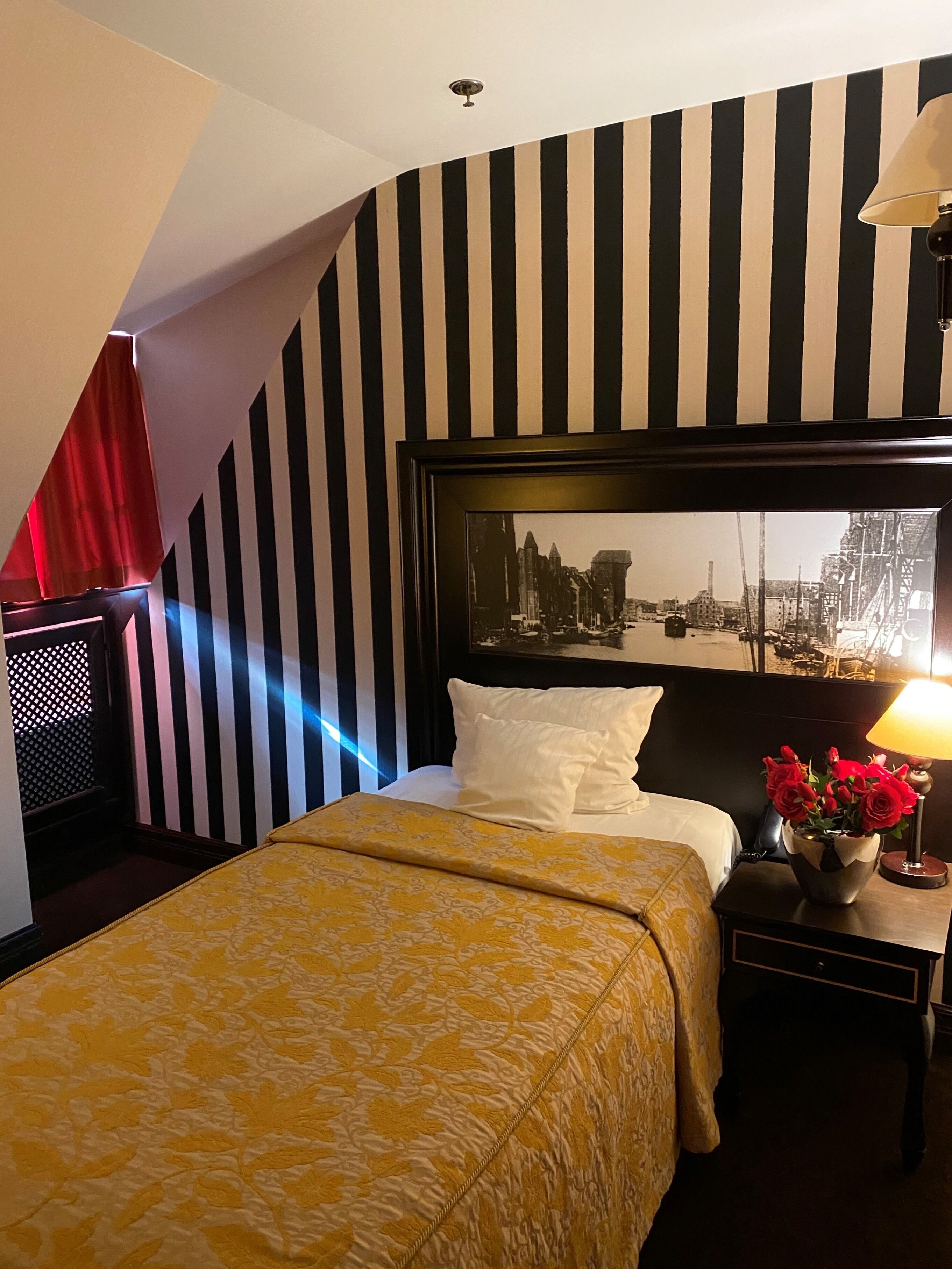 standard single room (4*) | 1 bedroom, premium bedding, minibar, in-room safe