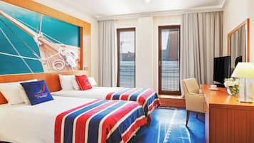 Standard-Doppel- oder -Zweibettzimmer (4*) | Hochwertige Bettwaren, Minibar, Zimmersafe, Schreibtisch