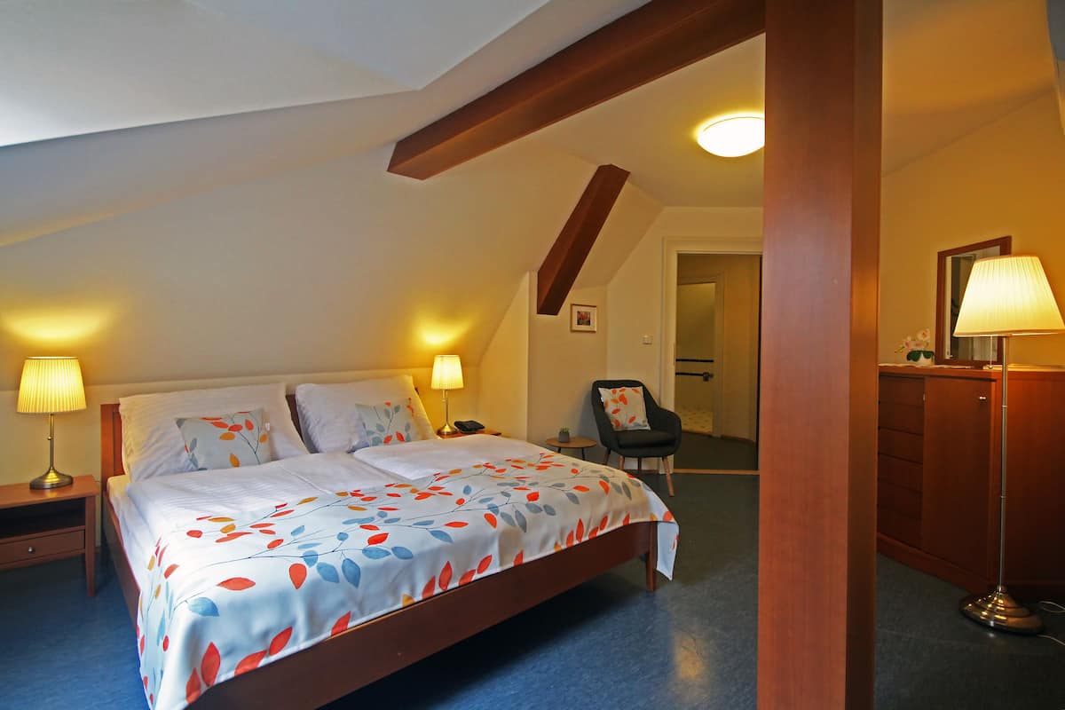 Standard Apartment, 1 Bedroom, Non Smoking, City View | 1 bedroom, hypo-allergenic bedding, in-room safe, desk