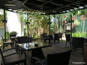 Terrace/patio - Microtel by Wyndham Batangas (Santo Tomas)