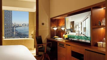 Shanghai Studio with River View