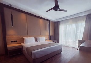 Deluxe Double or Twin Room, Pool View