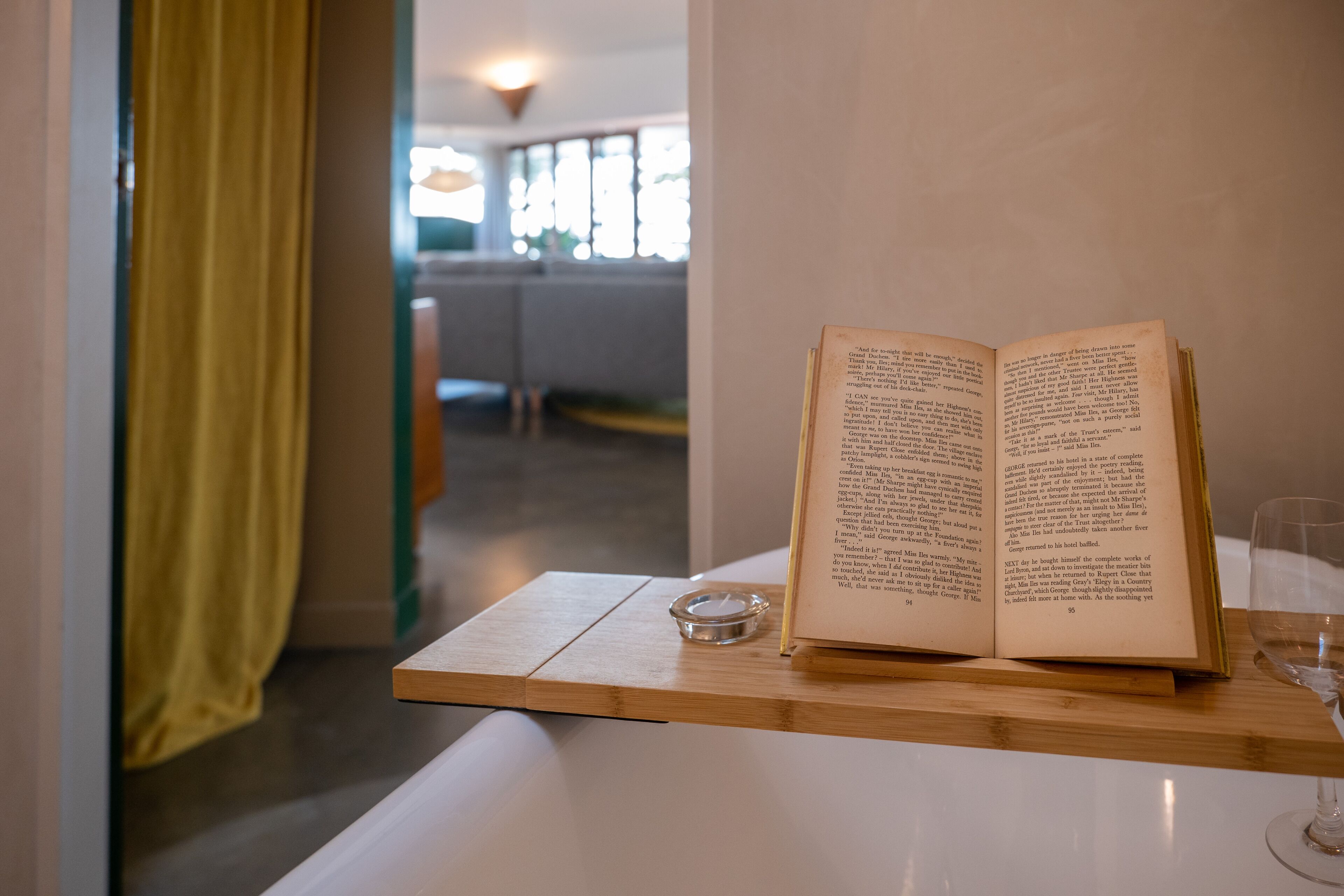 beachfront penthouse | 1 bedroom, minibar, in-room safe, laptop workspace