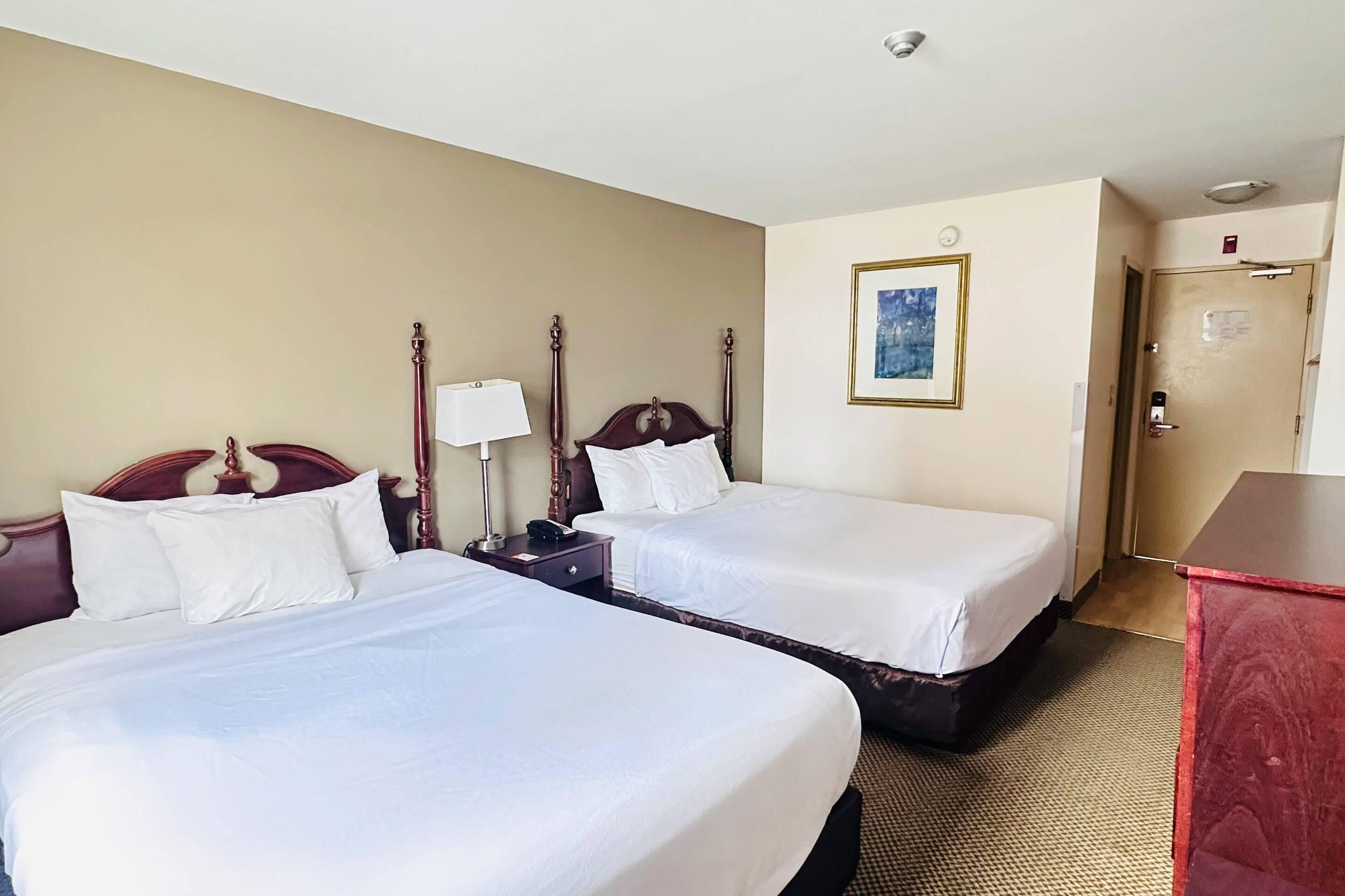 Standard Room, 2 Queen Beds, Non Smoking