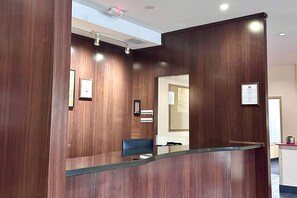 Lobby - Econo Lodge City Centre (Kingston)