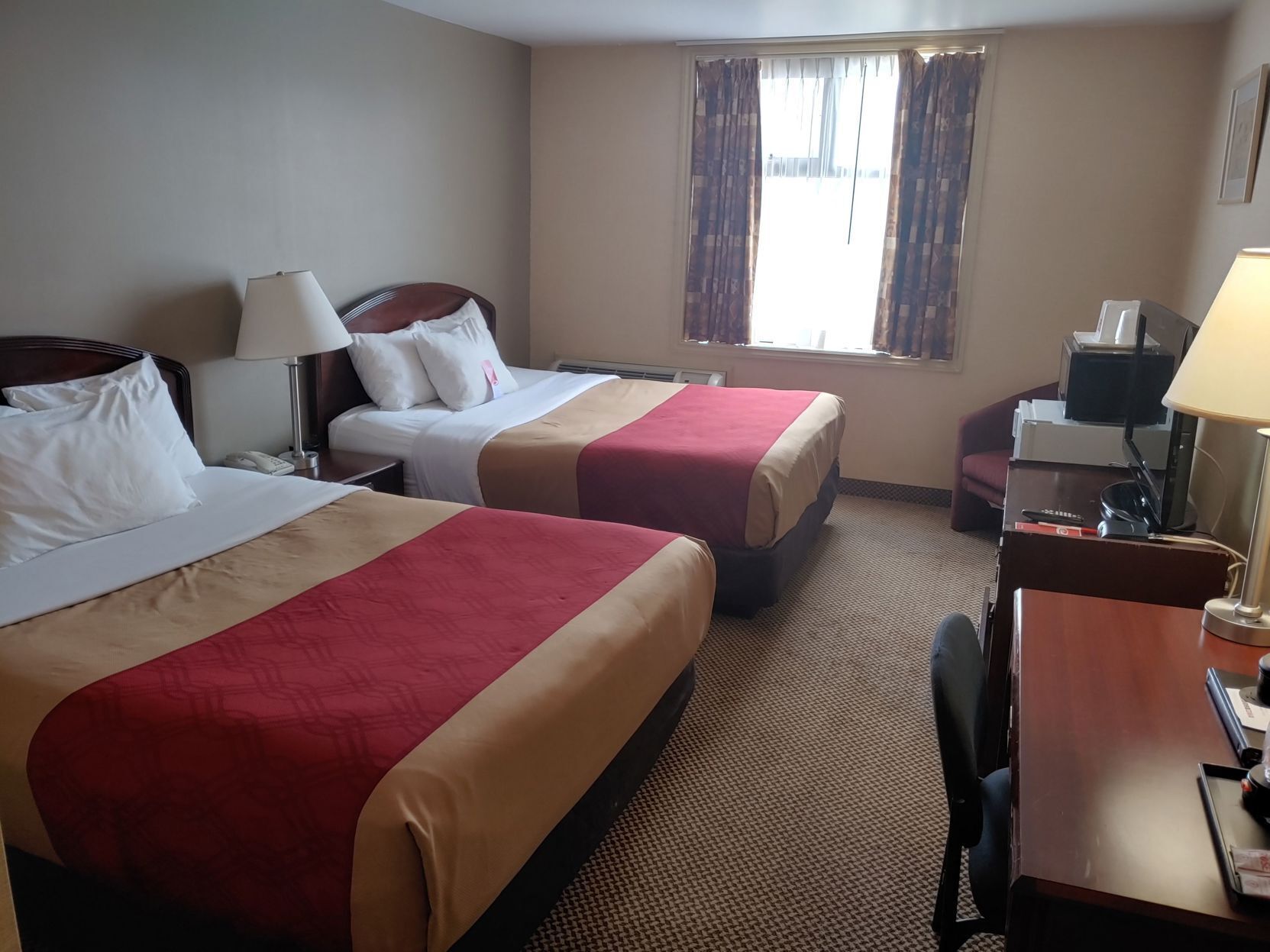 Desk, iron/ironing board, free WiFi, bed sheets