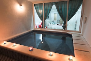 Honeymoon-Suite, 1 King-Bett und Schlafsofa | Whirlwanne