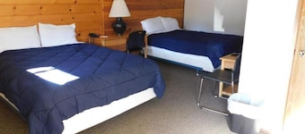Packwood Inn