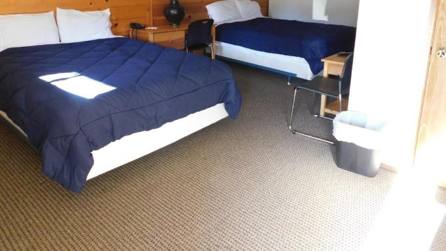 Packwood Inn