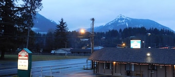 Packwood Inn