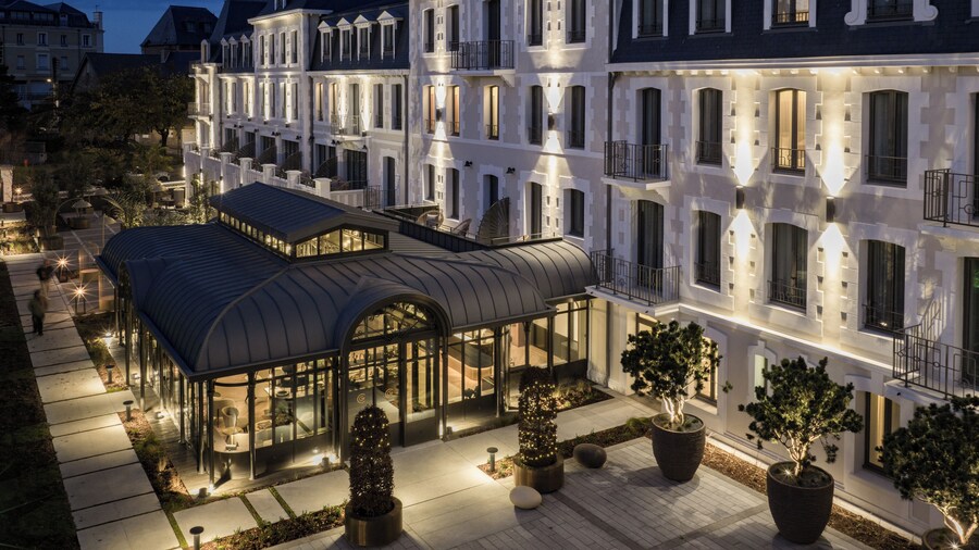 Grand Hôtel de Courtoisville