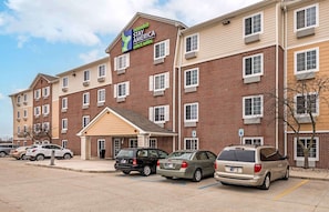 Exterior - Extended Stay America Select Suites - Indianapolis - Greenwood (Greenwood)