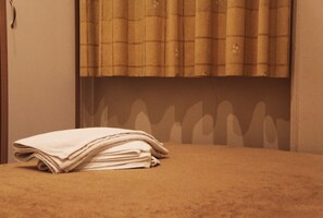 Blendingsgardiner og wi-fi (inkludert)