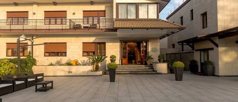 Bagian depan properti