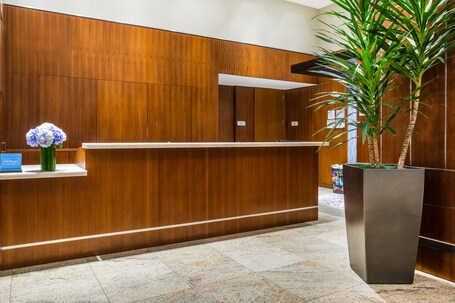 Hilton Garden Inn New York West 35th Street - Image 17