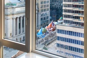 Premium bedding, down comforters, in-room safe, desk