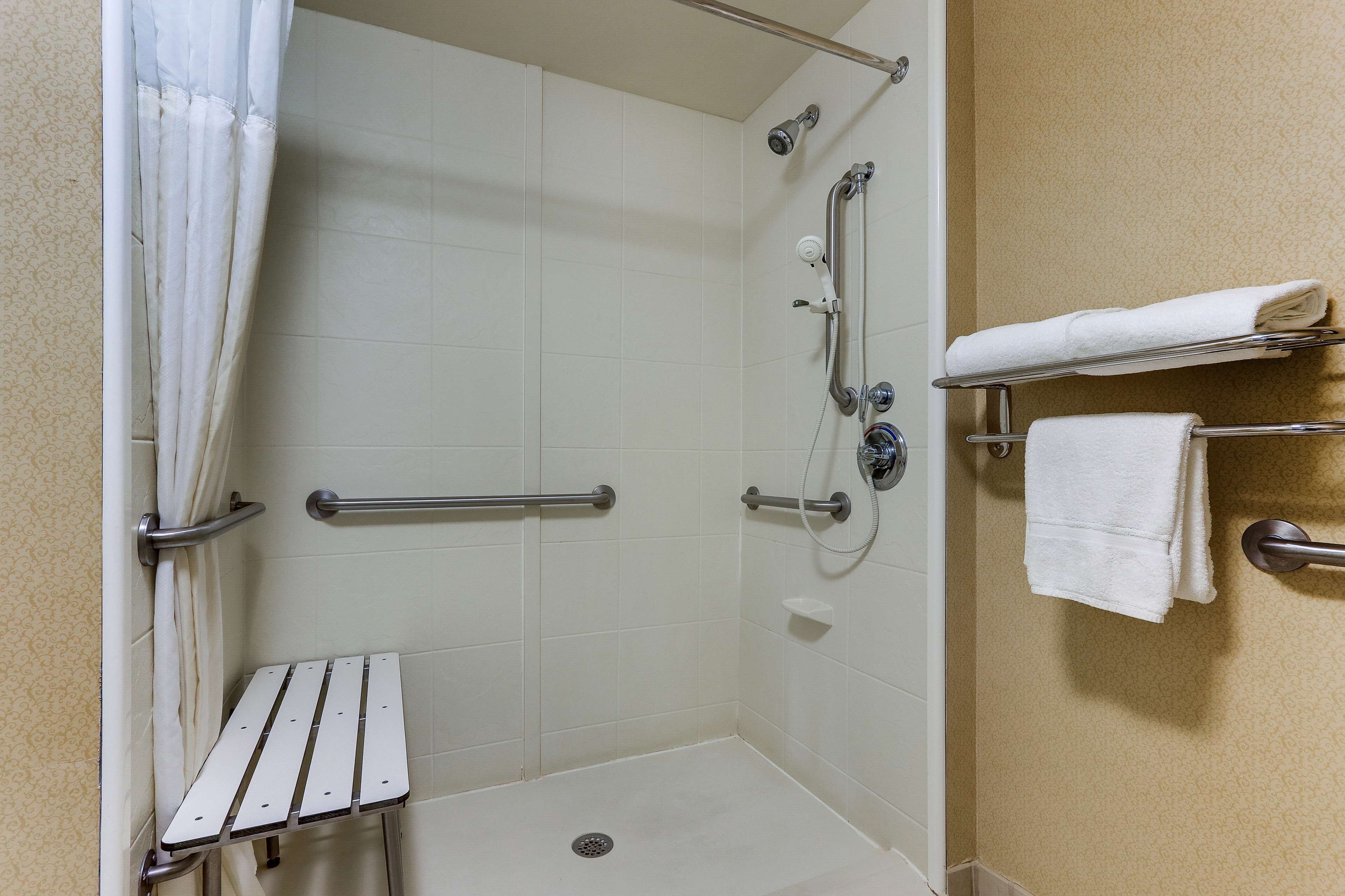 Photo - Hilton Garden Inn Indianapolis Airport