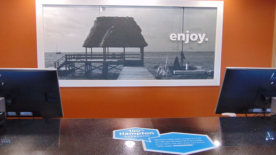 Hampton Inn & Suites Cleveland Mentor