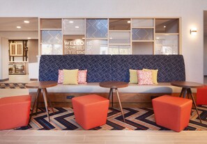 Lobby - Hampton Inn & Suites Cleveland Mentor (Mentor)