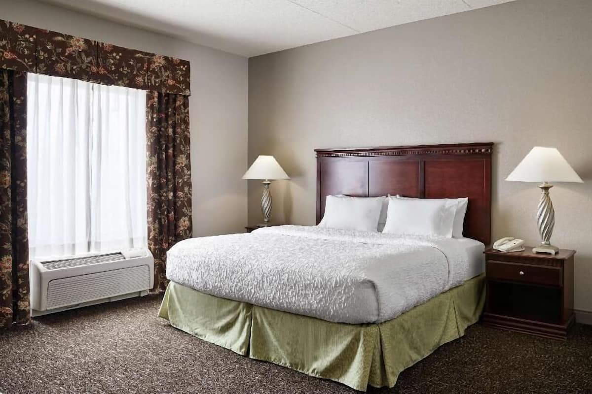 Desk, blackout drapes, iron/ironing board, free WiFi