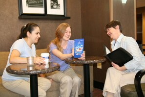 Reception - Hampton Inn & Suites Lebanon (Lebanon)