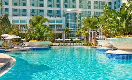 2 outdoor pools, cabanas (surcharge), pool umbrellas