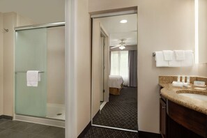 Badkamer met douche
