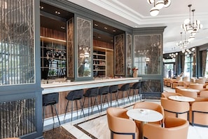 Bar (en el alojamiento)