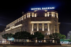 Exterior - Balkan Orient Express (Belgrade)