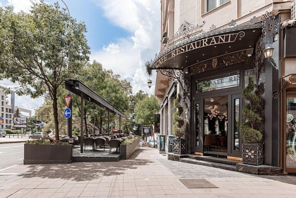 Exterior - Balkan Orient Express (Belgrade)