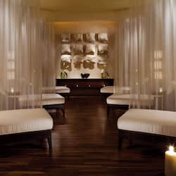 Espace de soins pour les couples, sauna, bain à remous, hammam