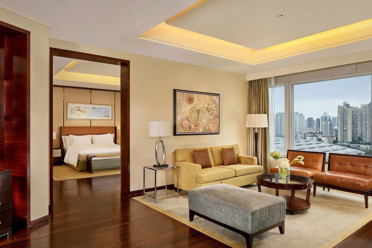 Club Suite, 1 Bedroom, Smoking