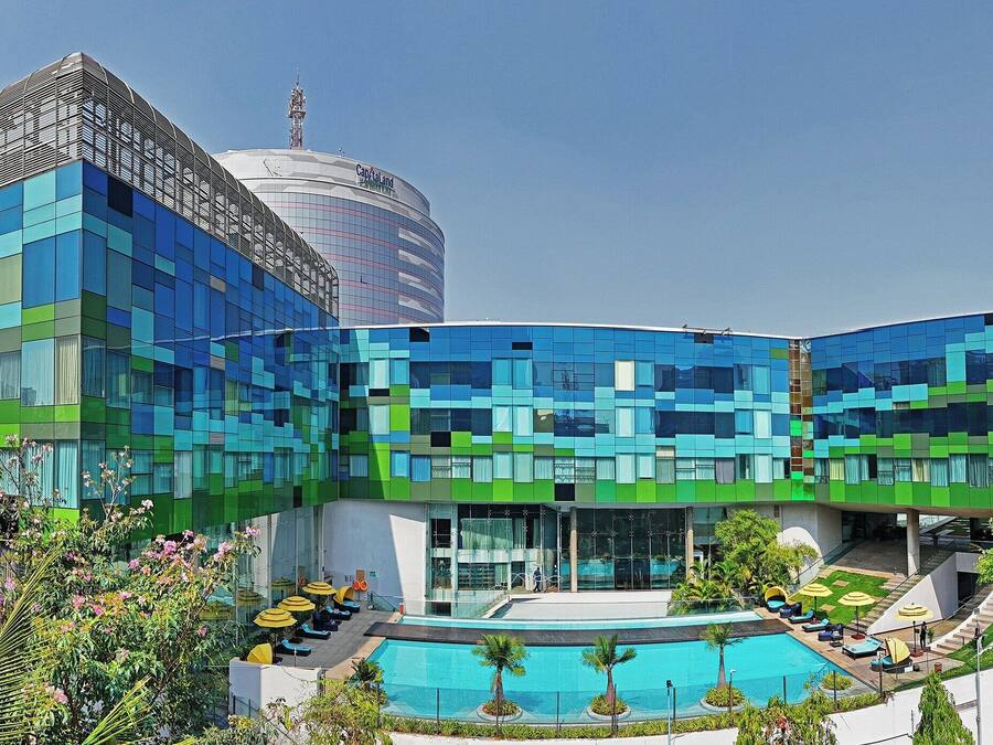 Kiến trúc tòa nhà