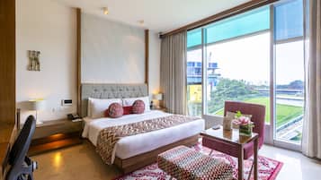 Kamar Deluks, 1 Tempat Tidur Queen, pemandangan kebun (Delight) | Pemandangan taman