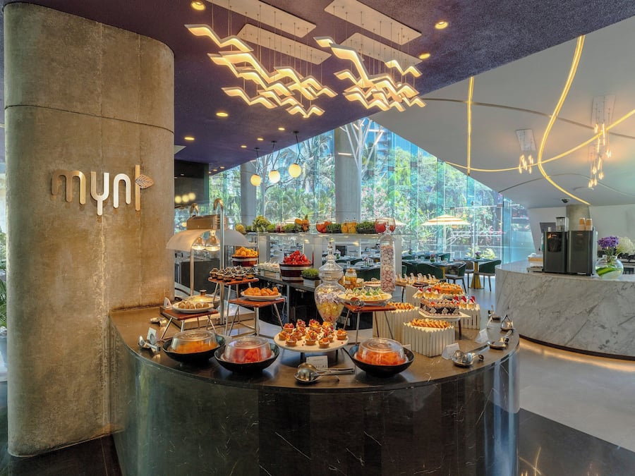 Frokostbuffé hver dag (INR 700 per person)