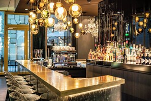 Bar (on property) - Motel One Berlin-Ku'Damm (Berlin)