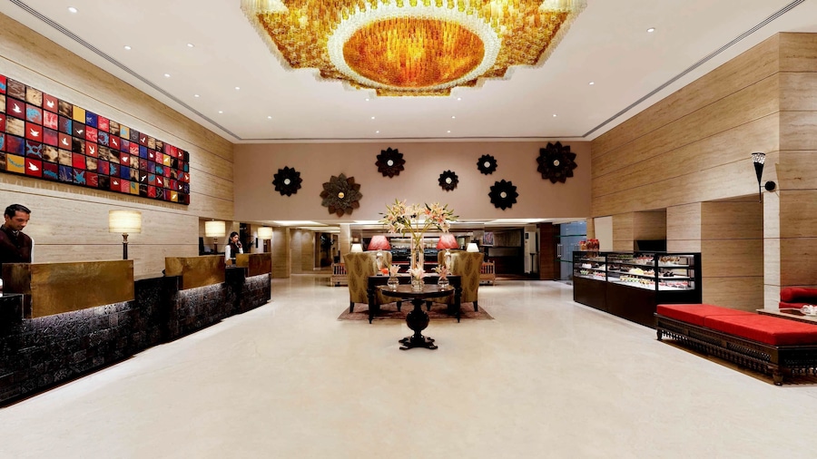 Grand Mercure Vadodara Surya Palace Hotel