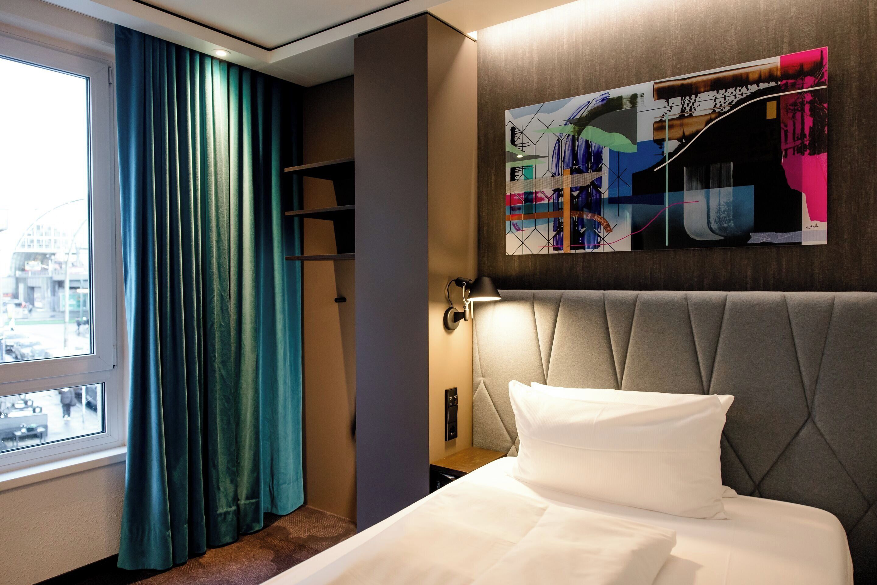 Photo - Motel One Berlin-Hackescher Markt