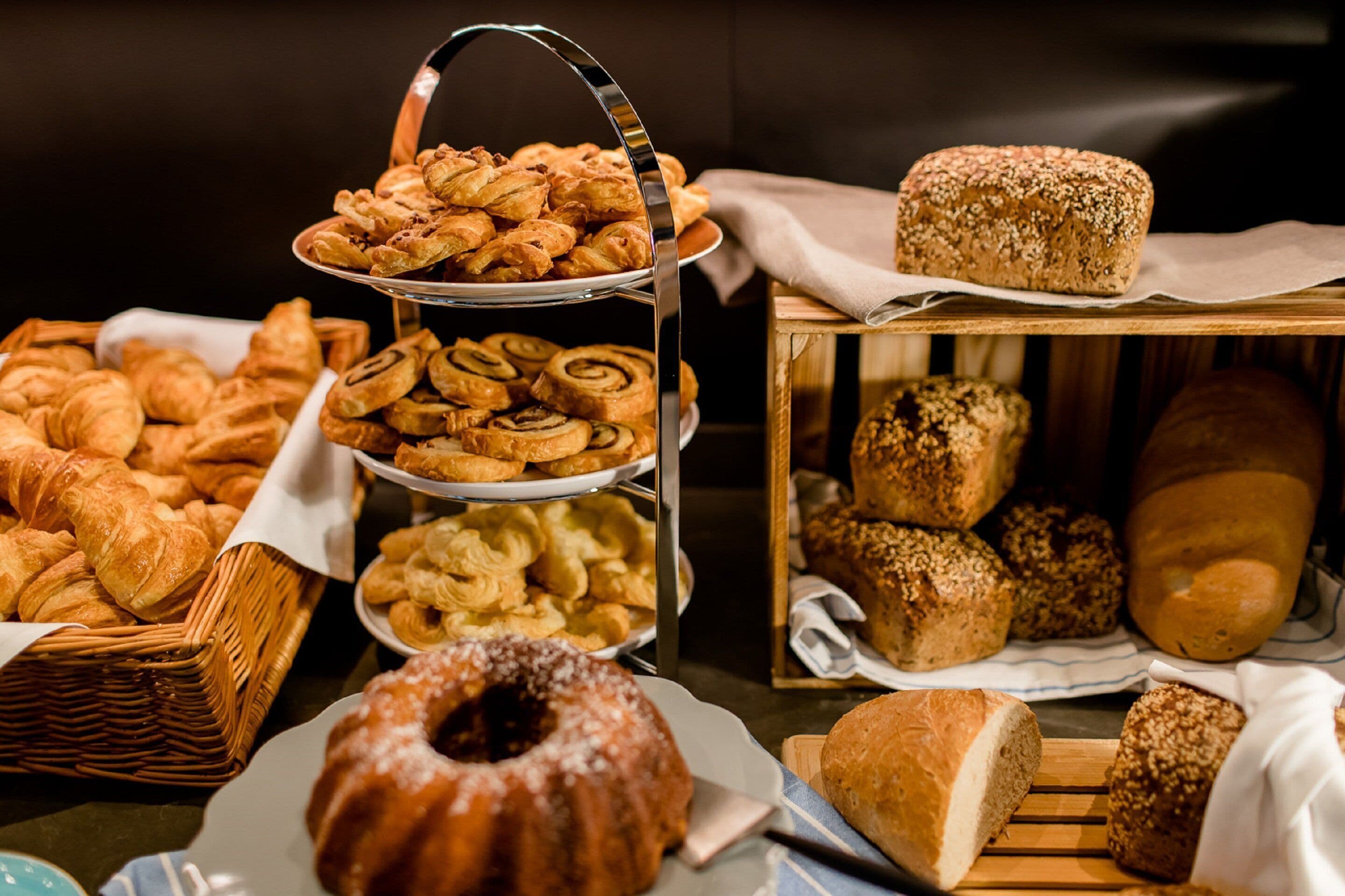 daily buffet breakfast (eur 17.90 per person)