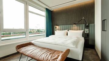 مكتب وتجهيزات عازلة للصوت وواي فاي مجانًا وملاءات أسرّة