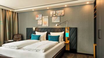 Business-Zimmer, 1 King-Bett | Hochwertige Bettwaren, Schreibtisch, schallisolierte Zimmer