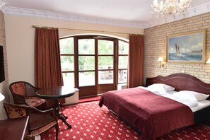 Pillowtop beds, desk, iron/ironing board, cribs/infant beds - Hotel Amerika (Hobro)