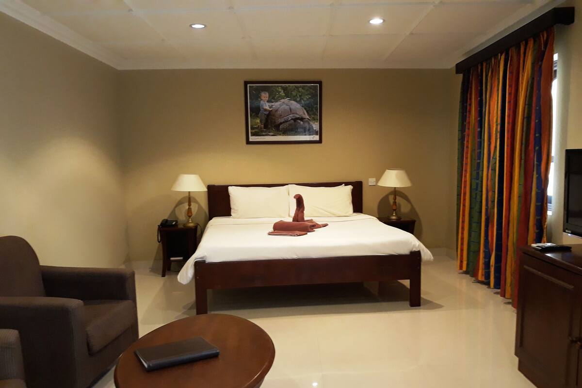 Minibar, in-room safe, desk, blackout curtains