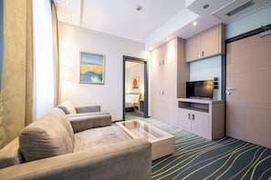 Family Room | Living area | LCD TV