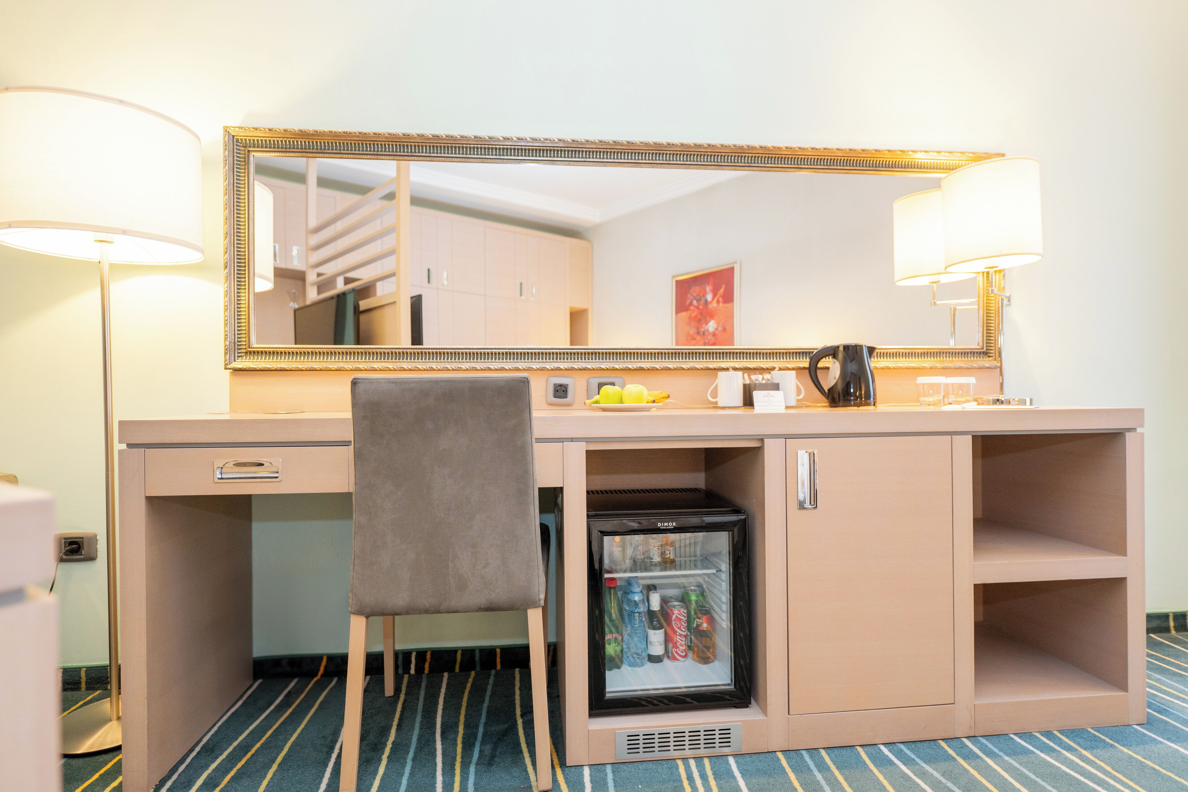 superior double room, 1 double bed, non smoking, city view | minibar