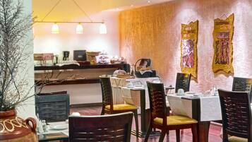 Ilmainen päivittäinen buffetaamiainen