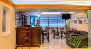 Bar (on property) - Nicola Hotel (Athens)